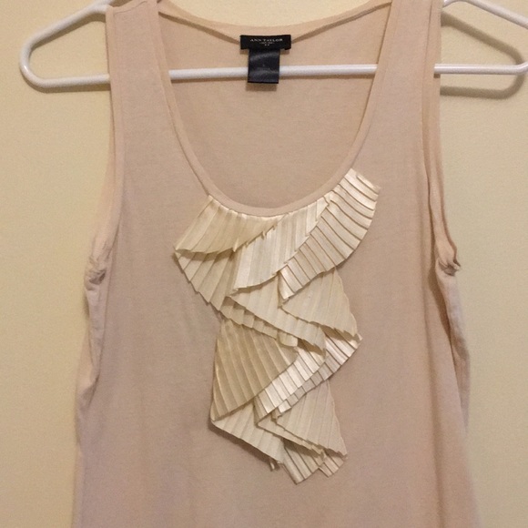 Never worn! Tank perfect under suits or blazer - Picture 1 of 3